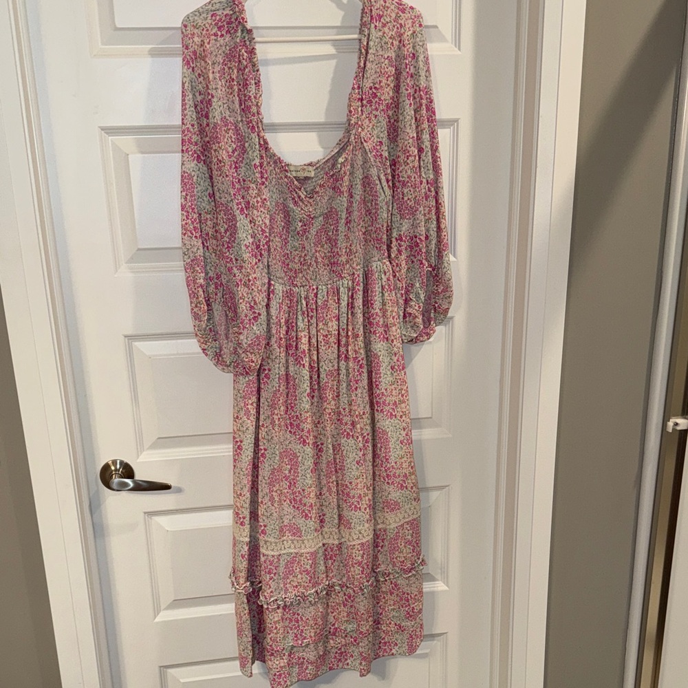 Pink Floral Midi Dress with Long Sleeves